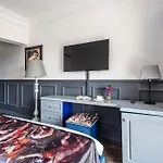 Art&Interiors