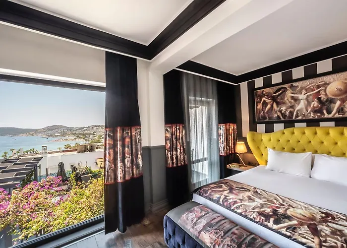 Art & Interiors
